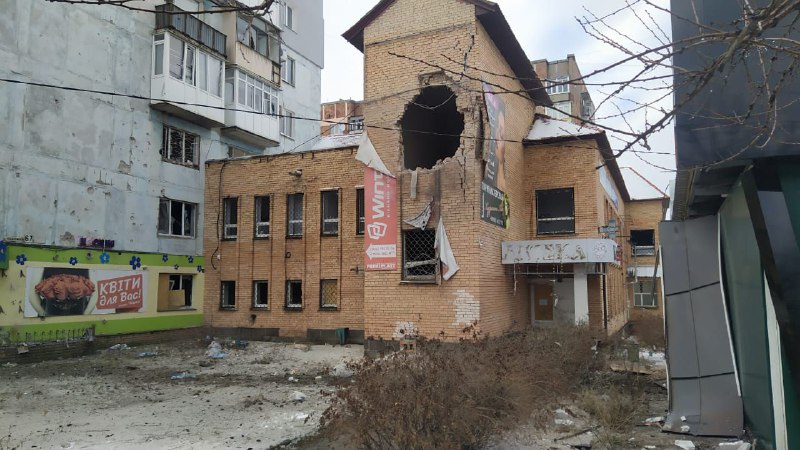 4 Menschen getötet, 6 verwundet als Folge des russischen Beschusses gestern in der Region Donezk
