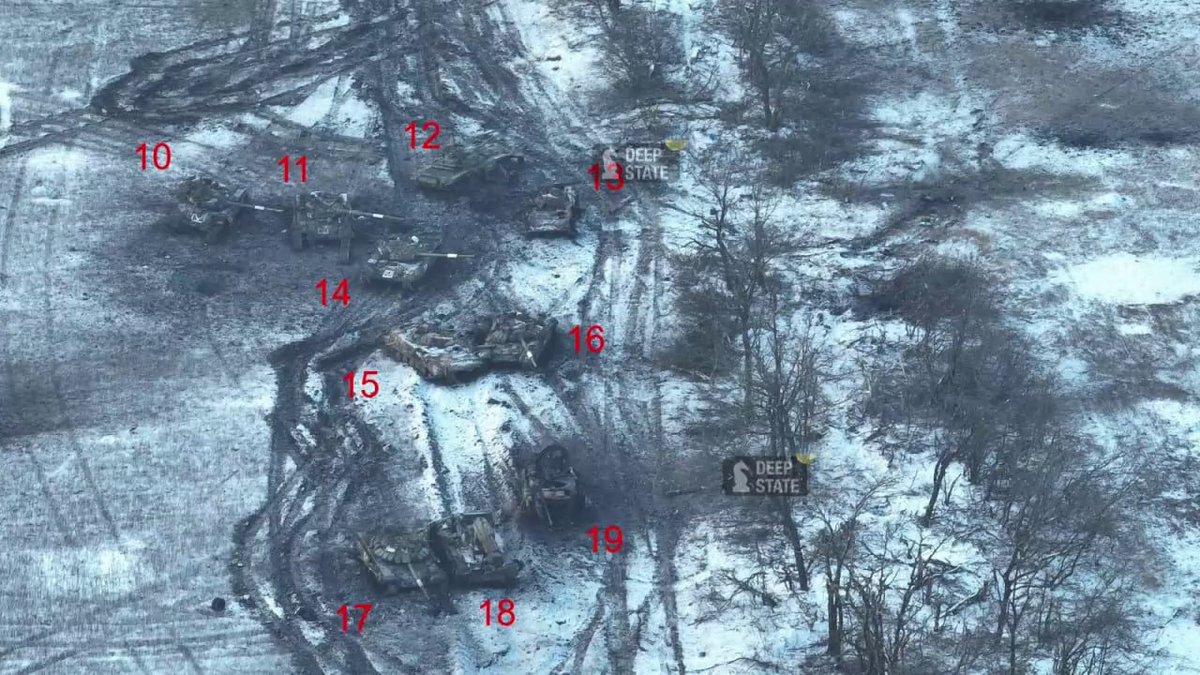Mindestens 31 Fahrzeuge verloren – die Nachwirkungen des russischen Angriffs auf Vuhledar, Oblast Donezk. 13 russische Panzer (hauptsächlich T-72B3), 12 Infanterie-Kampffahrzeuge BMP-1/BMP-2, 2 MT-LB, ein IMR-Kampftechnikfahrzeug und andere wurden zerstört oder beschädigt und aufgegeben