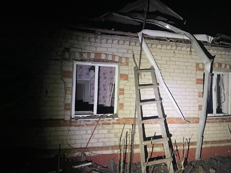 1 Person getötet, eine weitere verwundet infolge des russischen Beschusses in Jampil in der Region Donezk