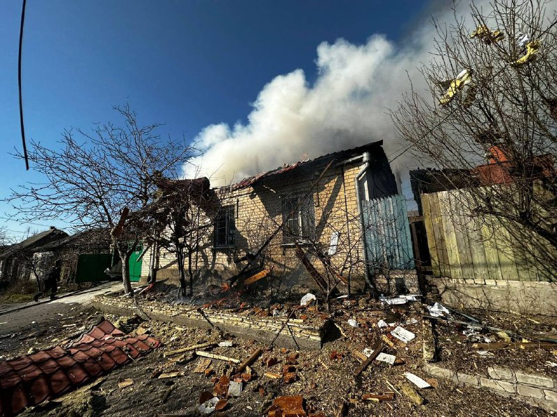 3 Menschen wurden heute Morgen infolge des russischen Beschusses in Cherson getötet