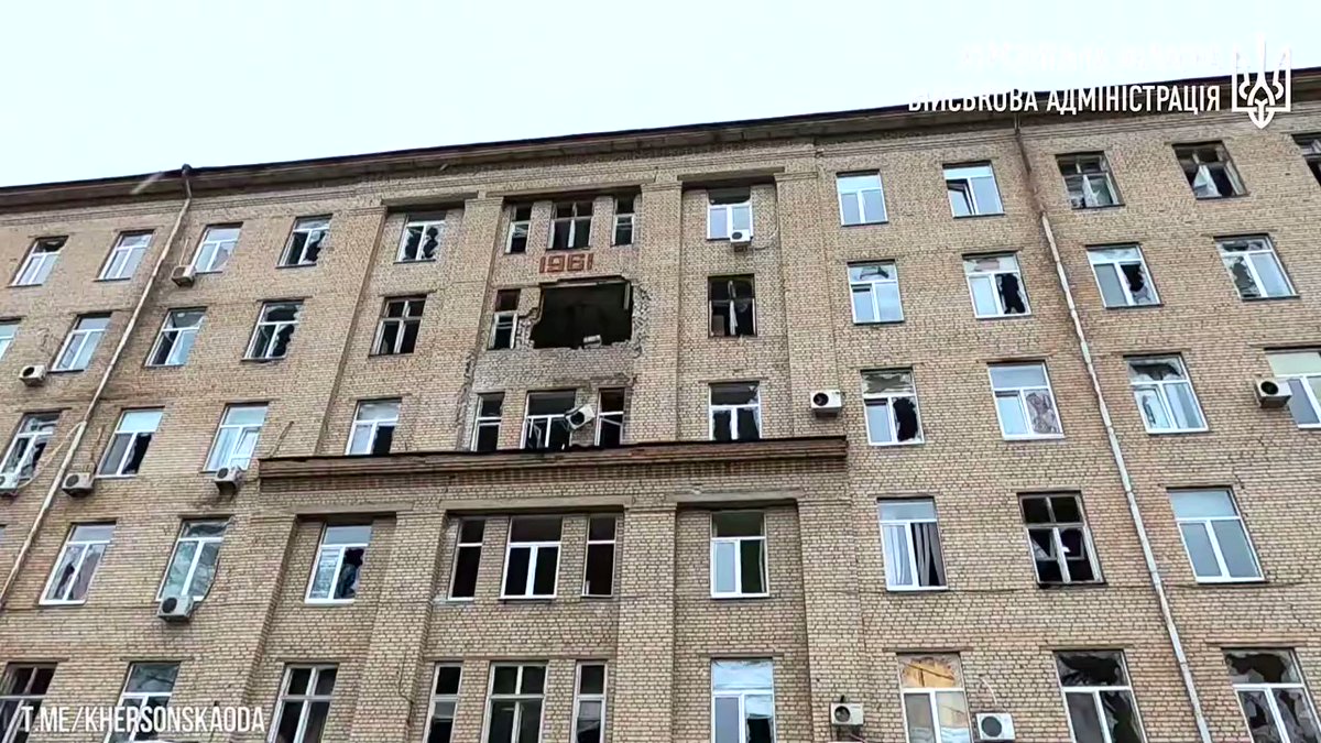 Die russische Armee beschoss Cherson über Nacht und beschädigte ein Krankenhaus