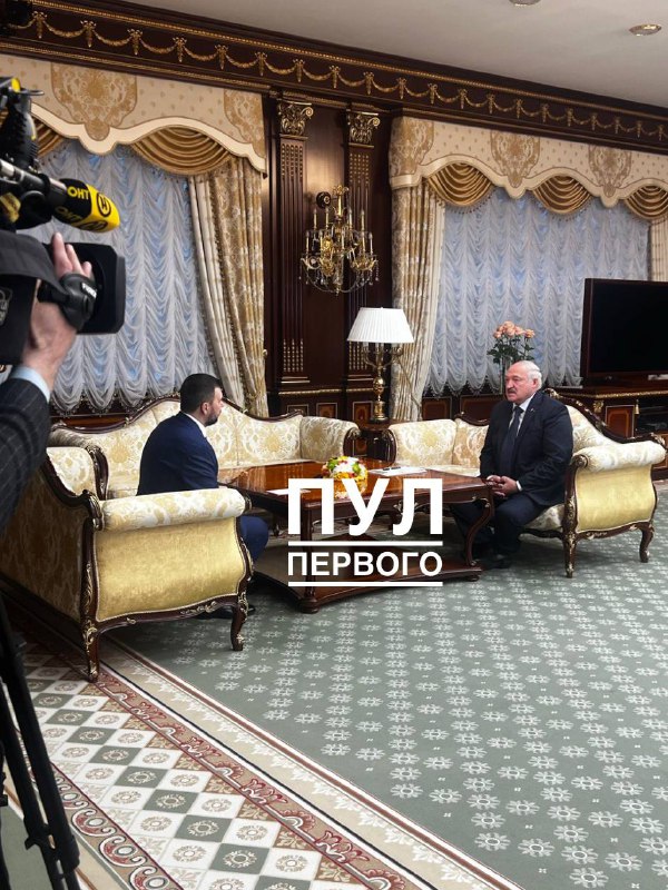 Lukaschenka traf sich mit dem Chef der russischen Besatzungsbehörden in der Region Donezk in der Ukraine Pushilin