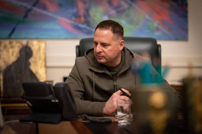 Der Leiter des Büros des Präsidenten der Ukraine, Yermak, hatte ein Telefongespräch mit dem Nationalen Sicherheitsberater der Vereinigten Staaten, Jake Sullivan
