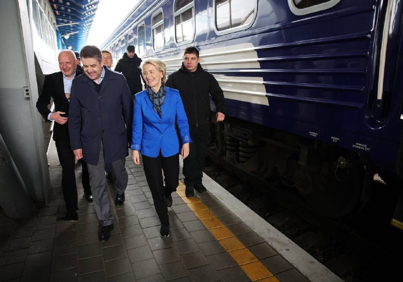 EU-Kommissionspräsidentin Ursula von der Leyen traf in Kiew ein