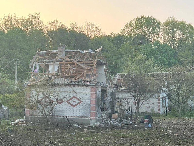 Schäden an Privathäusern durch Raketenangriff heute Morgen in Ternopil