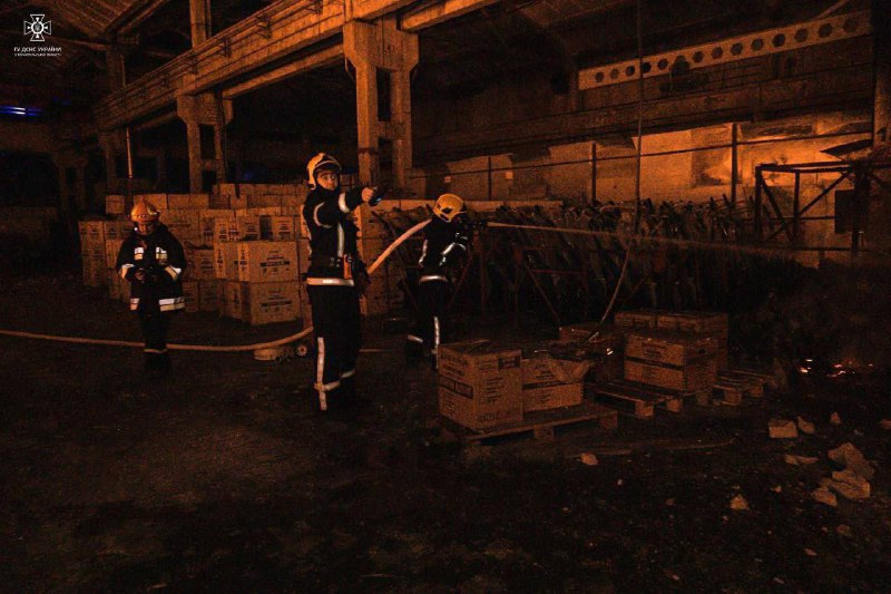 Schäden in Industriebetrieb in Ternopil durch Raketenangriff gestern Abend