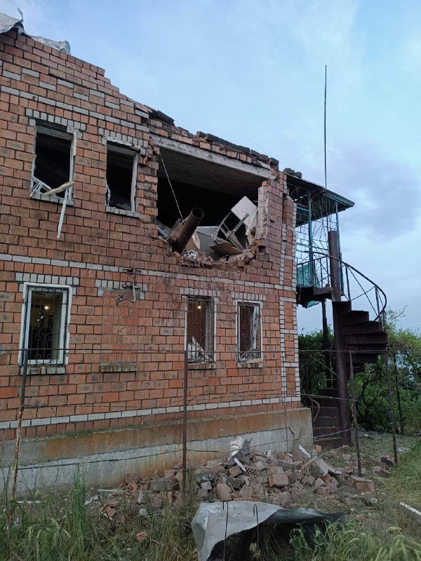 Die russische Drohne traf gestern Abend ein Haus in Marhanez und beschoss Nikopol am Morgen mit Artillerie. Keine Verluste