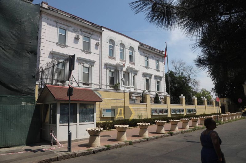 Das Gebäude des chinesischen Generalkonsulats in Odessa wurde durch einen russischen Angriff beschädigt