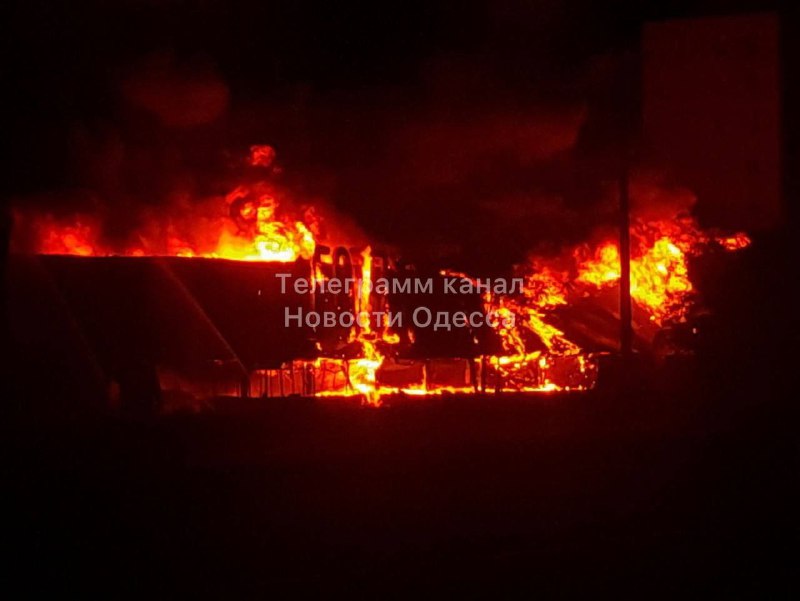 Brand in Supermarkt in Odessa als Folge eines russischen Angriffs