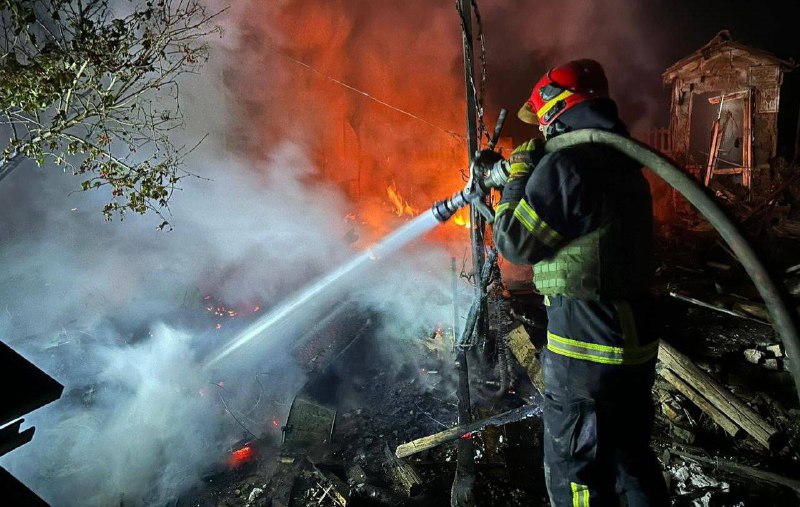 La artillería rusa bombardeó Nikopol y Marhanets en la región de Dnipropetrovsk