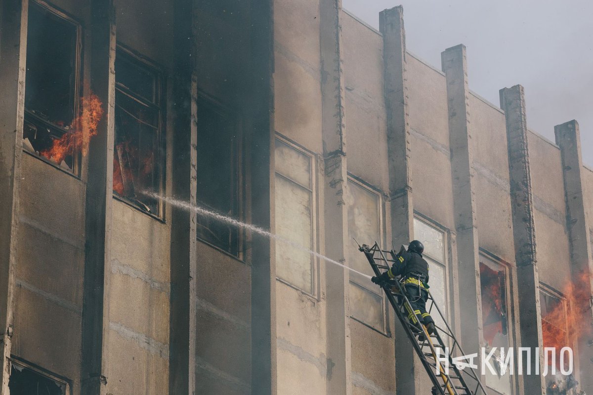 Destruction à Kharkiv suite à une frappe de missile russe