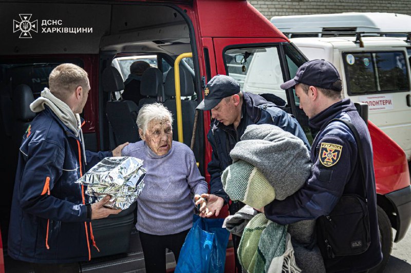 L'évacuation des personnes dans la région de Kharkiv dure depuis plus de deux jours, - le Service régional d'urgence. Actuellement, plus de 4 500 habitants ont été évacués des colonies frontalières des districts de Bogodukhiv, Chuhuiv et Kharkiv.