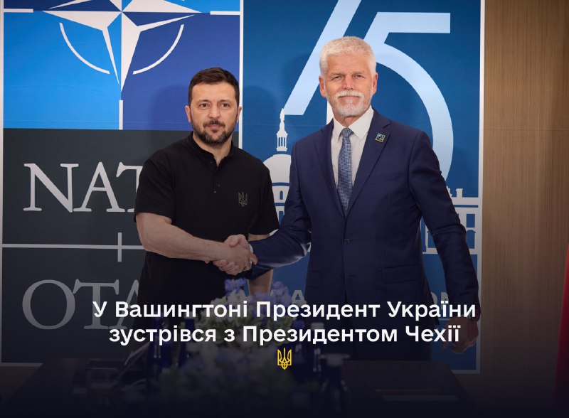 Am Rande des NATO-Gipfels traf sich der ukrainische Präsident Wolodymyr Selenskyj mit dem Präsidenten der Tschechischen Republik, Petr Pavel.