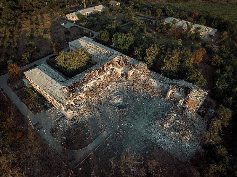 Dégâts à Myrnohrad suite aux bombardements de la nuit