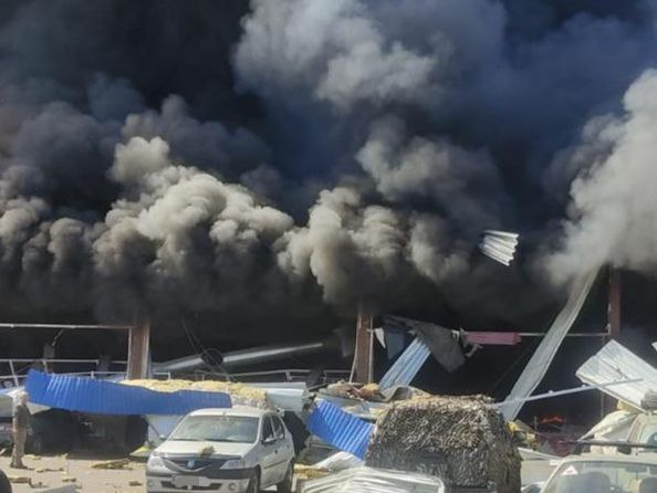 Deux personnes tuées et au moins 17 blessées à la suite d'un bombardement russe contre une épicerie à Kostiantynivka, dans la région de Donetsk