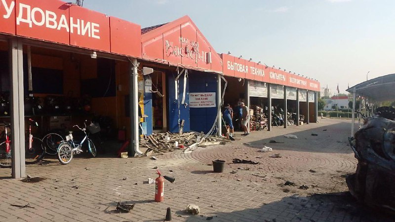 Deux personnes blessées suite à un bombardement dans un magasin à Oktyabrskiy, région de Belgorod