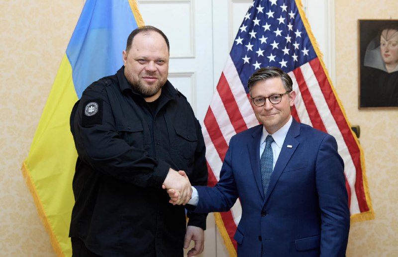 Le président du Parlement ukrainien, Ruslan Stefanchuk, a rencontré le président de la Chambre des représentants des États-Unis, Mike Johnson, et a discuté de la levée des restrictions sur les frappes ukrainiennes en profondeur sur le territoire russe.