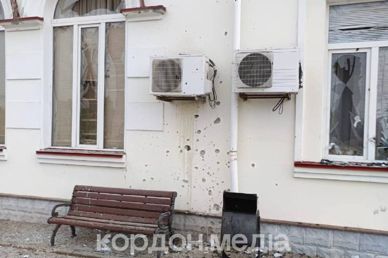 La estación de tren de la ciudad de Khutir-Mykhailivskyi (Druzhba) fue atacada por drones FPV