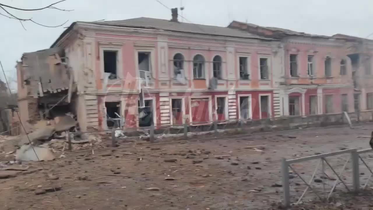 Russische Medien berichten, dass über 50 Geschosse auf Rylsk in der Region Kursk abgefeuert wurden