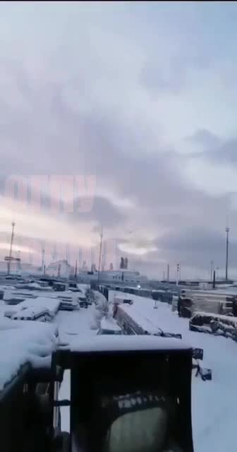 Drohnen haben den Hafen von Ust-Luga in der russischen Region Leningrad angegriffen