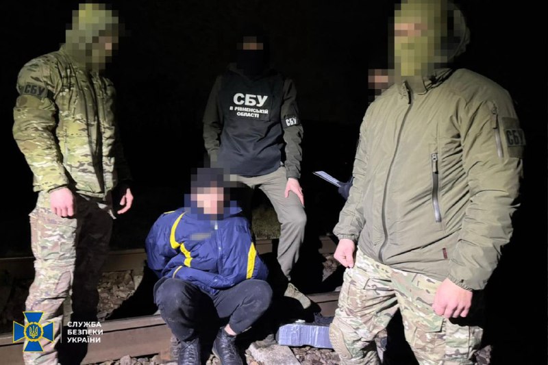 Security Service of Ukraine detained a man working for FSB in an attempt to blow up railways in Rivne region