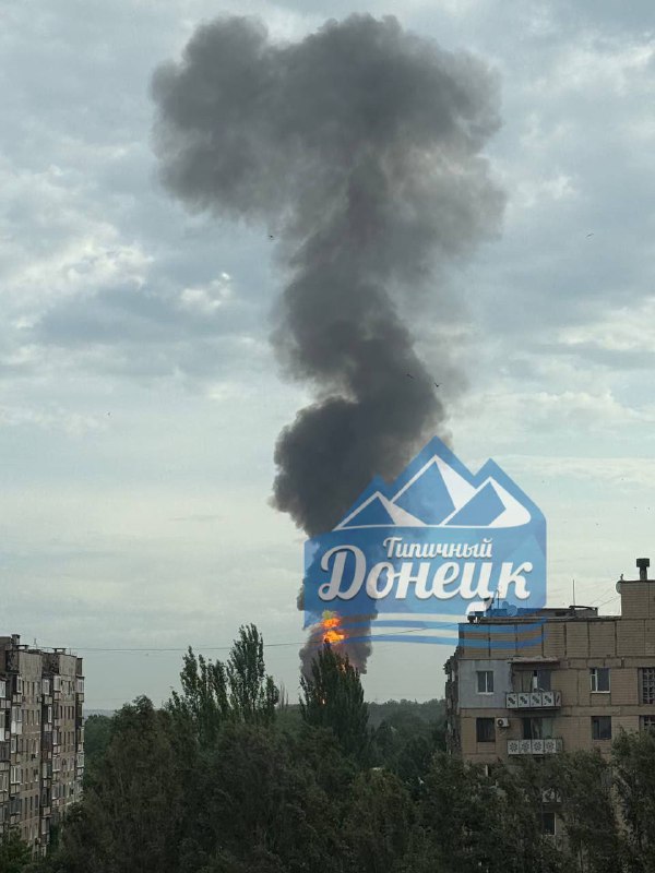 Fuel station caught fire in Yenakieve of Donetsk region