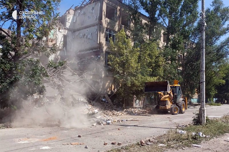 Gece saldırısı sonucu Sloviansk'ta yıkım