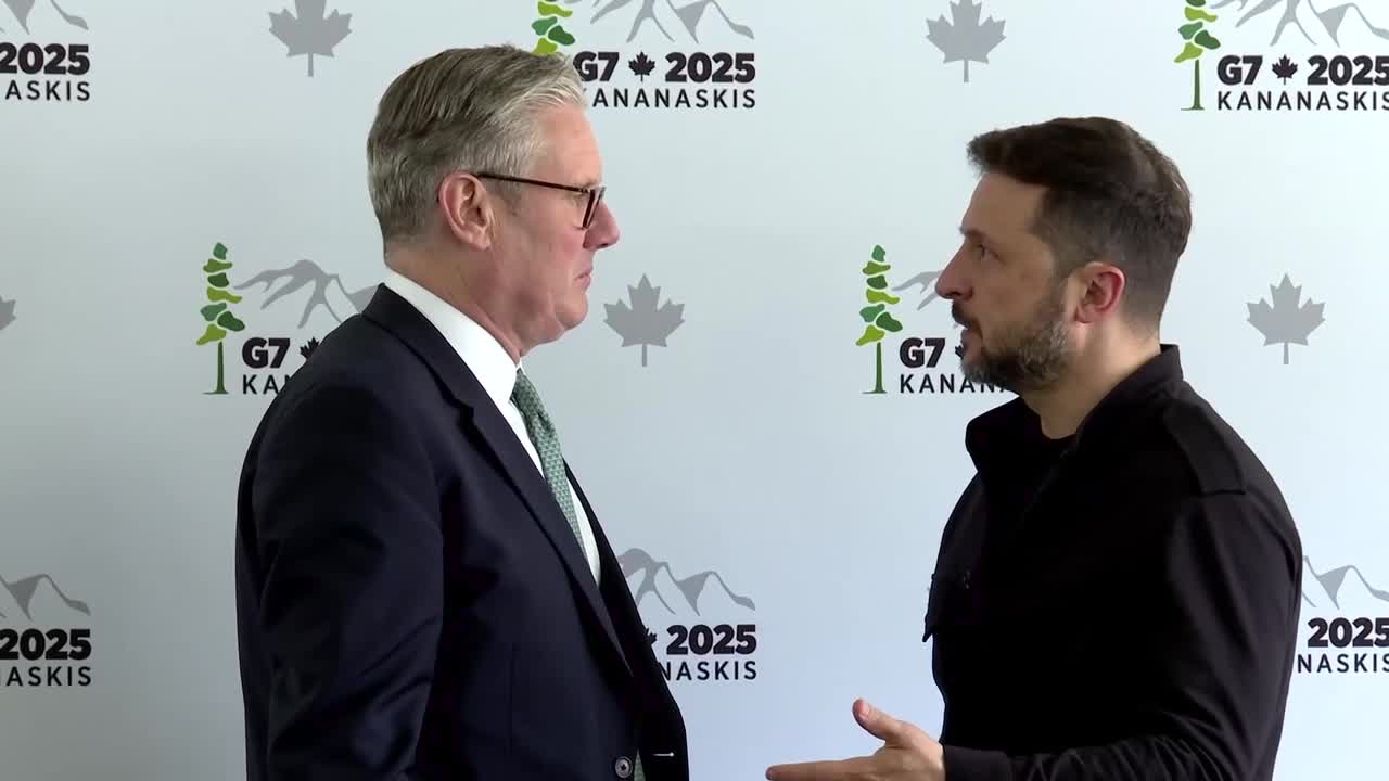 Зеленський і Стармер зустрілися на полях саміту G7