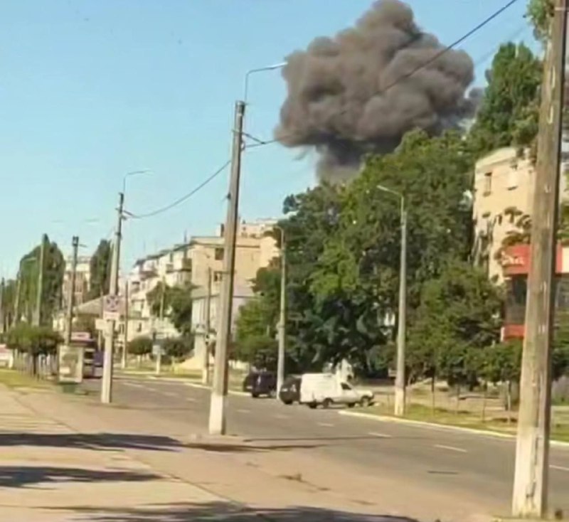 Une frappe de drone signalée au bureau d'enrôlement militaire de Krementchouk