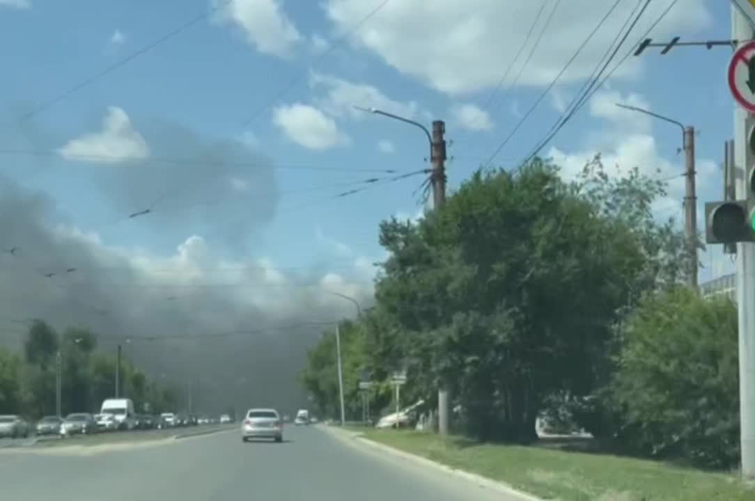 Gran incendio en la planta militar de Orsk