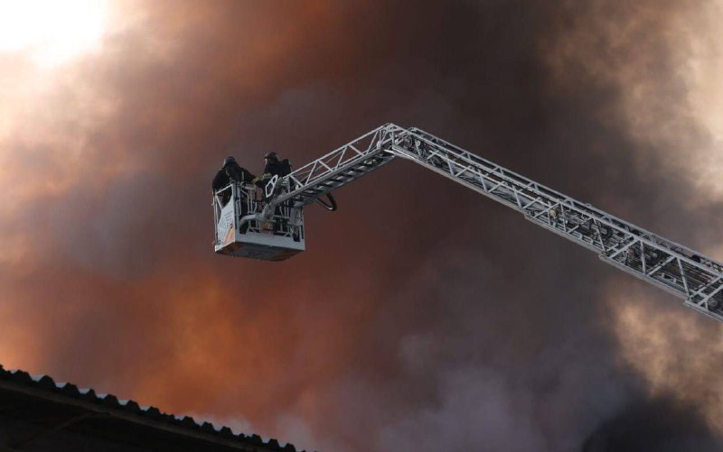 Внаслідок ударів дронів у Дніпрі загинула 1 людина, 5 отримали поранення