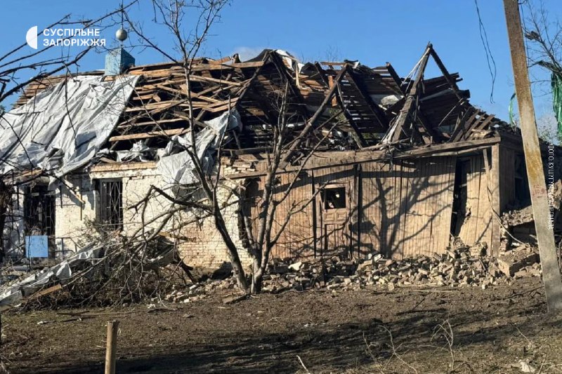 Rus hava kuvvetleri, Zaporizhia bölgesindeki Kushugum ve Malokaterynivka'ya 5 adet planör bombası attı.