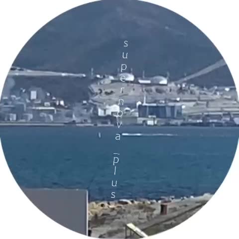 Marineboote und Drohnen haben Noworossijsk in der Region Krasnodar in Russland angegriffen. Mindestens zwei Menschen wurden getötet und drei verletzt, so die lokalen Behörden.