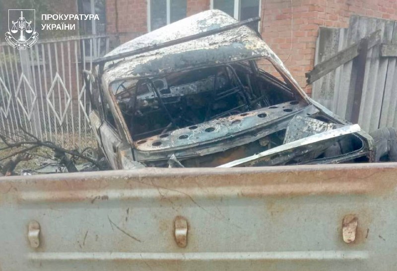Zwei Menschen wurden bei einem FPV-Drohnenangriff im Dorf Kolodiazne im Bezirk Kupiansk der Region Charkiw getötet und eine weitere Person bei einem Drohnenangriff vom Typ Molniya auf ein anderes Auto im Bezirk verletzt
