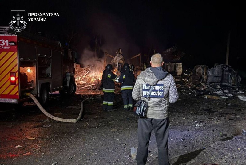 Bei einem russischen Raketen- und Drohnenangriff im Bezirk Samar gestern Abend wurden vier Menschen getötet, darunter zwei Kinder, und sieben weitere verletzt.