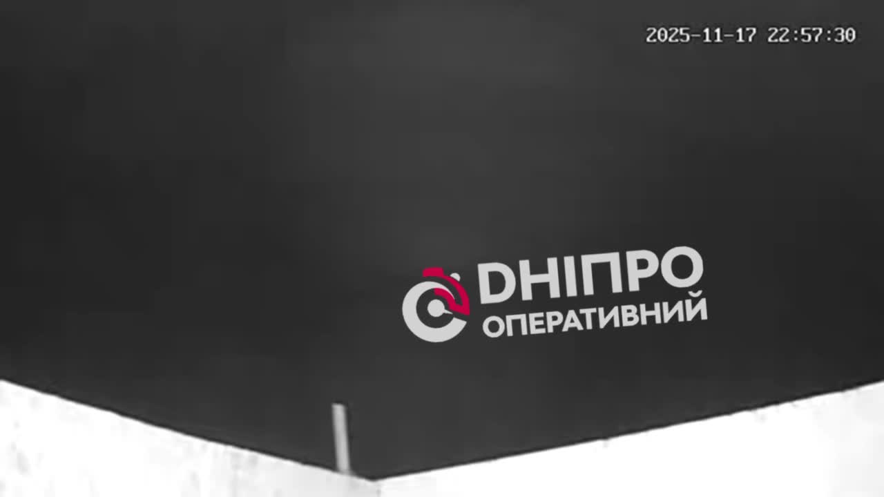 حرائق عديدة في مدينة دنيبرو نتيجة غارة بطائرات بدون طيار