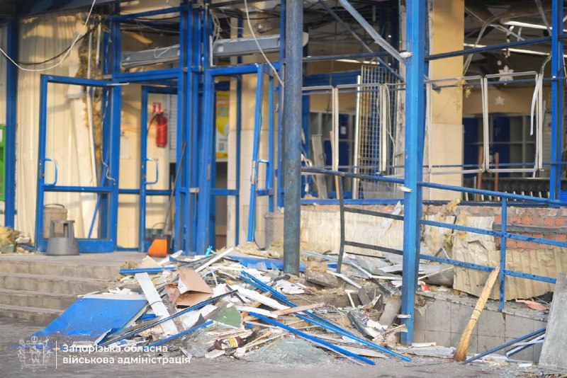 Schäden in Saporischschja infolge eines Drohnenangriffs