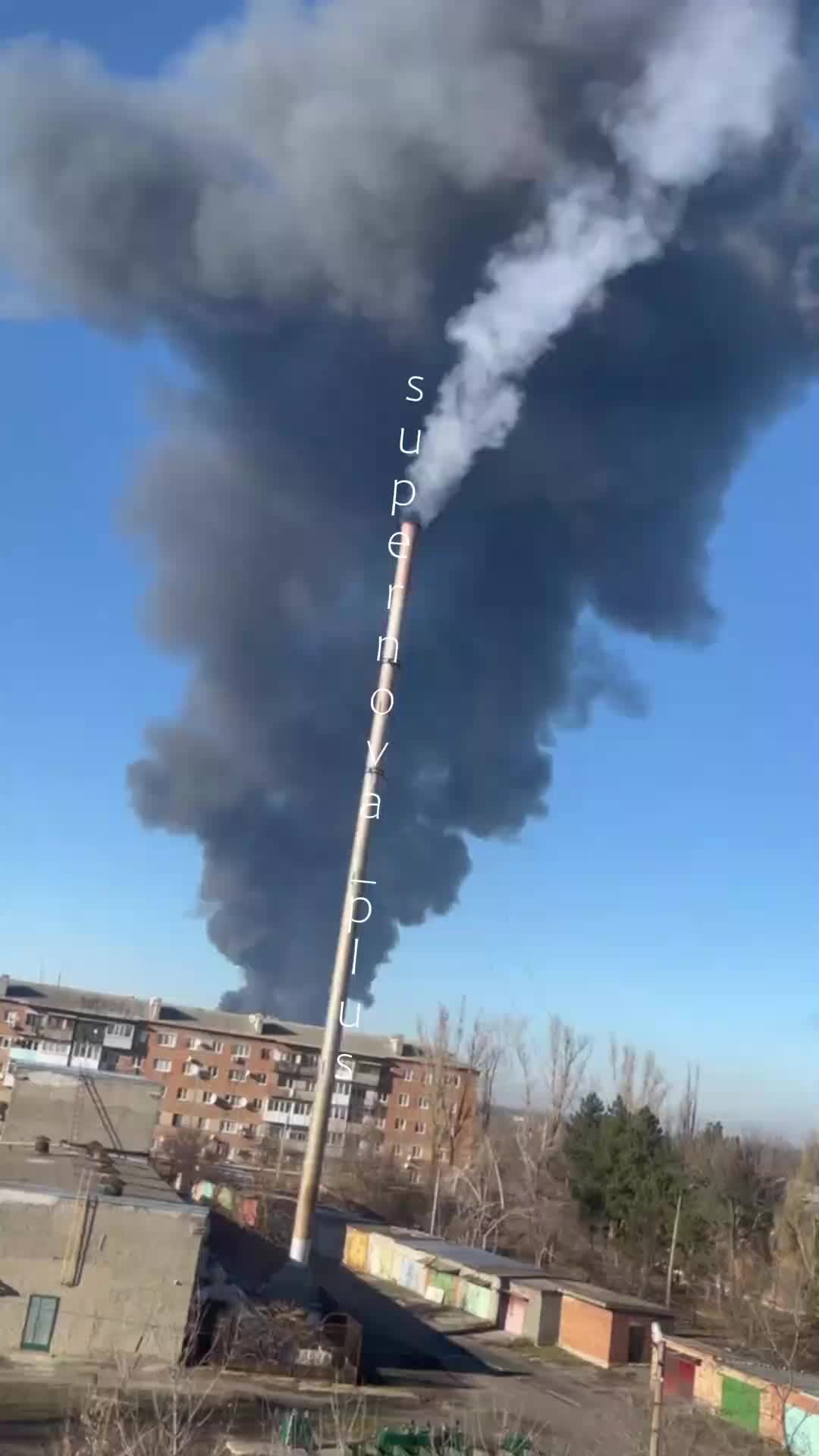 6 violent explosions were reported in Novoshaktinske