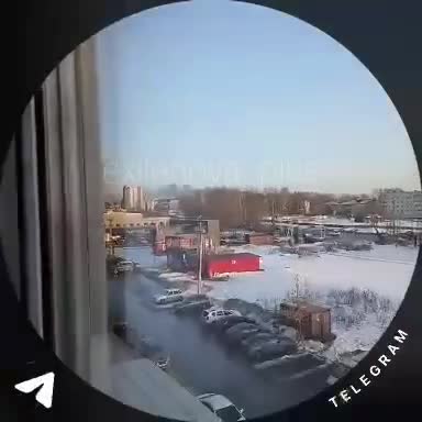 В Брянске поднимается дым после предполагаемого ракетного удара.