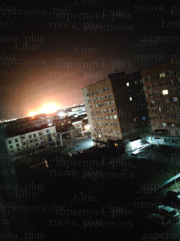 Afipsky petrol rafinerisine insansız hava araçlarıyla baskın düzenlendiği bildirildi.