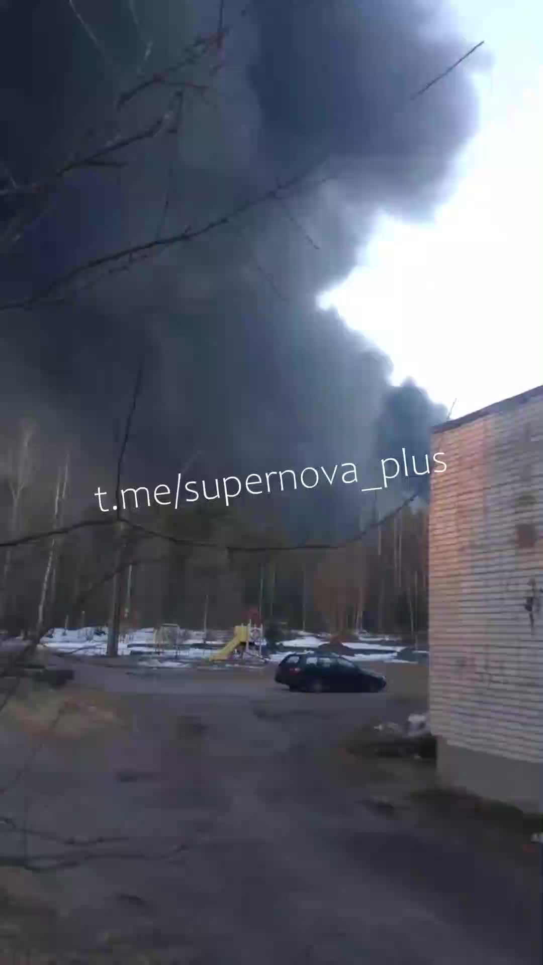 Rusya'nın Leningrad bölgesindeki Primorsk limanında yangın çıktı.