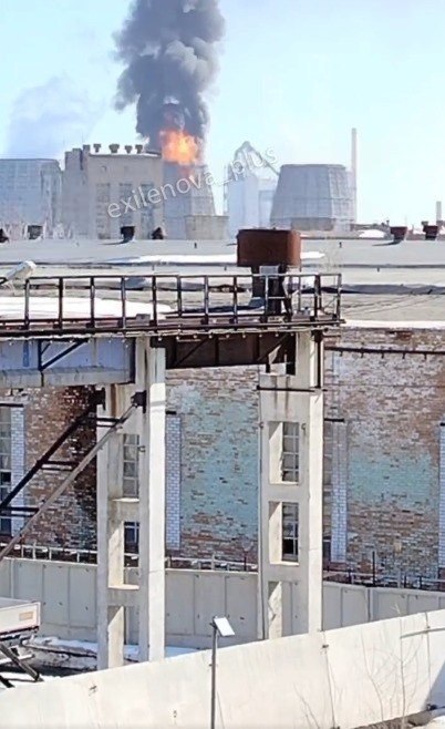 Sterlitamak'taki kimya tesisinde yangın çıktığı bildirildi.