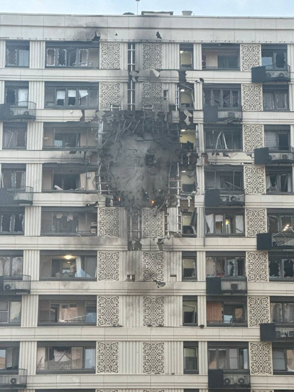 According to Russian media, citing Russian authorities, at least 3 people killed, and over 17 wounded, including 12 at the oil refinery in Kapotnya, as result of drones strikes