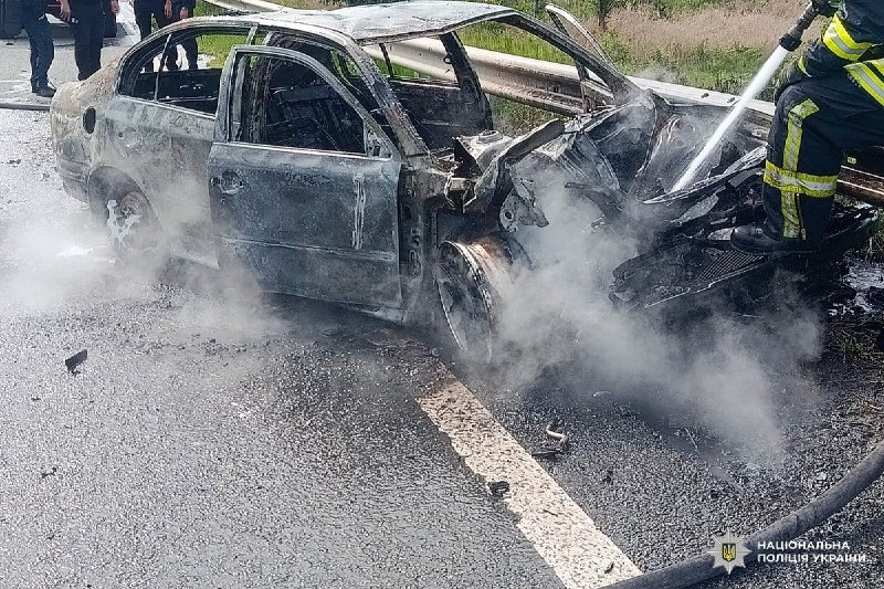 2 people wounded as result of drone strike at the car in Chuhuiv district of Kharkiv region