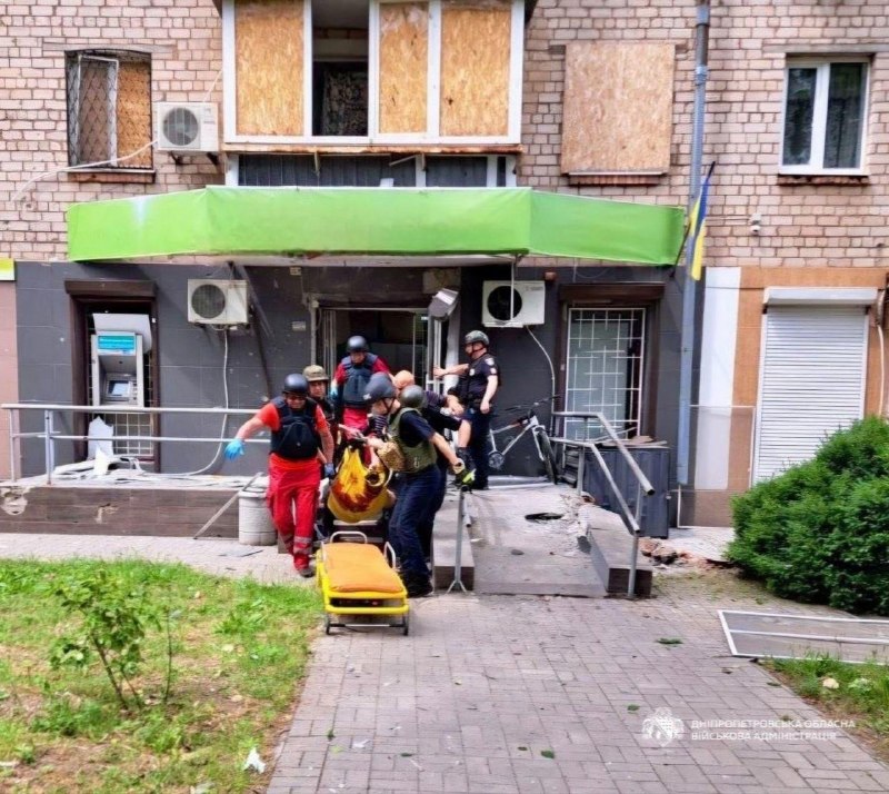 1 person killed, 4 wounded as result of Russian attacks in Nikopol