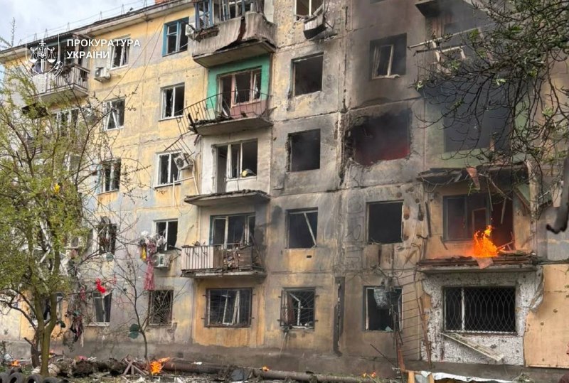 7 people wounded as result of drone strike at the residential house in Pavlohrad