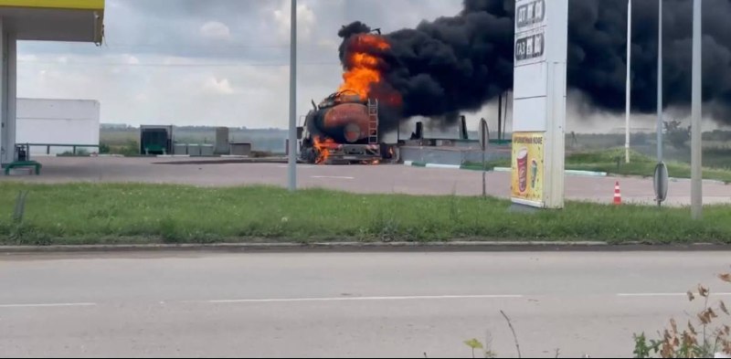 Drone strike at the fuel station in Skadovsk