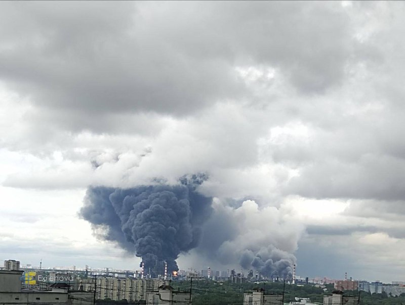 Fire is burning at Moscow oil refinery