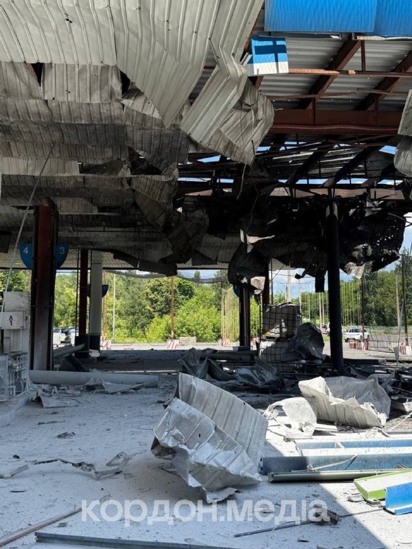 2 people wounded as result of drone strike at the fuel station near Sumy