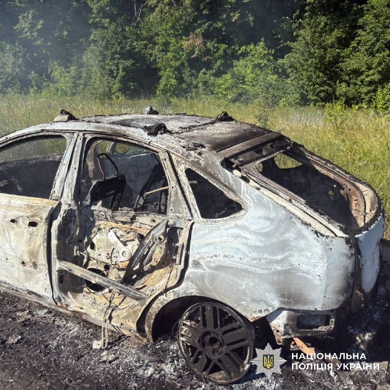 3 people wounded as result of FPV drone strike at the civilian car in Staryi Saltiv territorial community of Chuhuiv district
